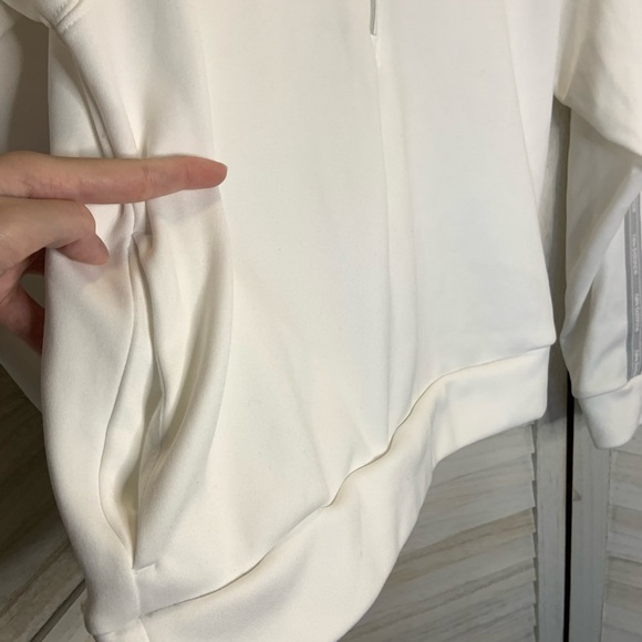 New Balance White and Gray Logo Stripe Long Sleeve Half Zip Pullover Top L - Picture 12 of 14
